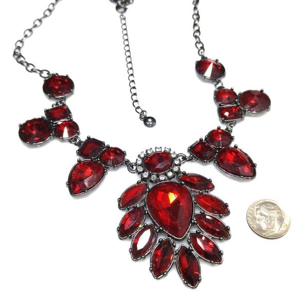 Vintage Red Rivoli Clear Rhinestones Pendant Necklace, 1990s, Gun Metal Gray - Picture 6 of 7